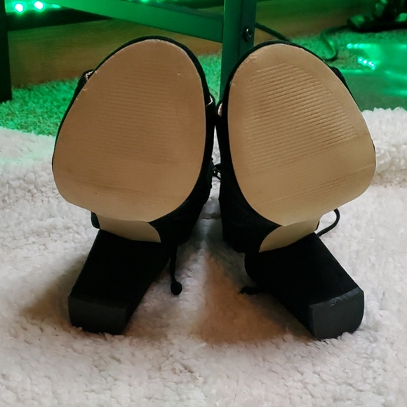 Never worn - Picture 4 of 6